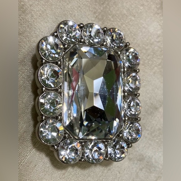 💖💎”TRUST FUND BABY”💎💖
PINK/BLACK GEMMED PRINT 100% SILK SCARF W/GEMMED SCARF TIE - Picture 3 of 7